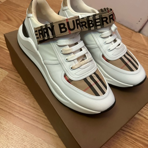White leather Burberry men’s sneakers size EUR42 (US9) - Picture 1 of 9